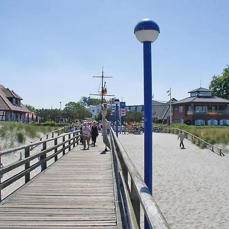 In The Complex Aft Diek, Zingst